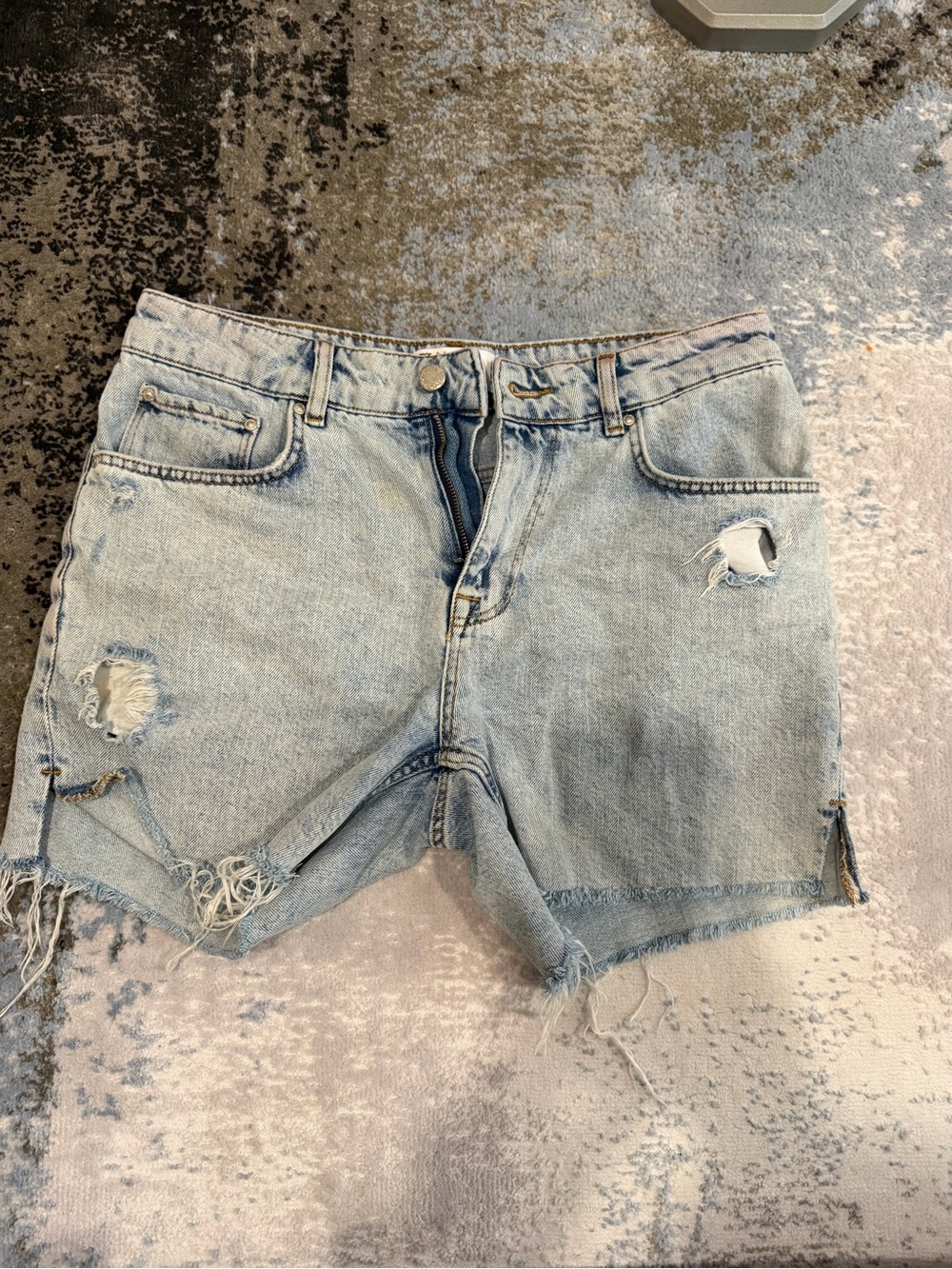 Light Wash Distressed mens Denim Shorts